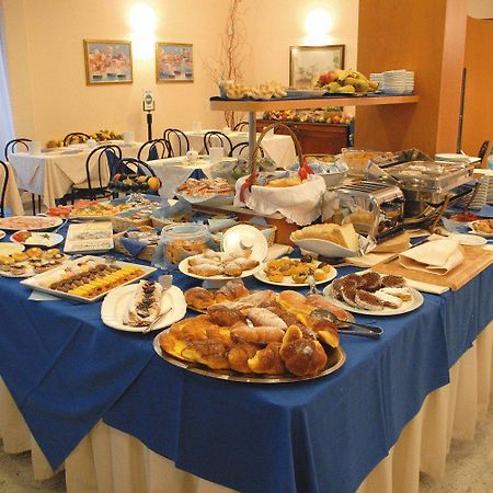 Hotel La Fenice فورمجيني المظهر الخارجي الصورة
