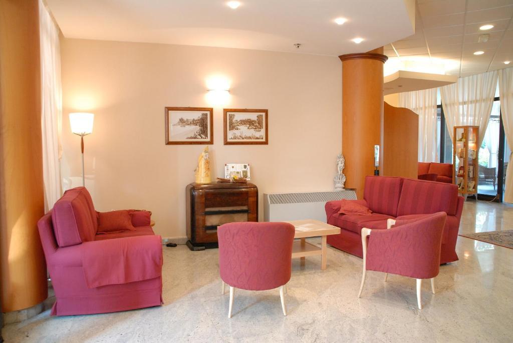 Hotel La Fenice فورمجيني المظهر الخارجي الصورة
